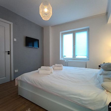 Cozy Apartment City Center Boekarest Buitenkant foto